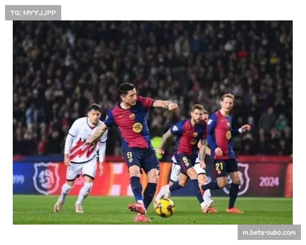 西甲豪门对决:皇马变阵迎战巴萨 25亿欧对抗伤病困局